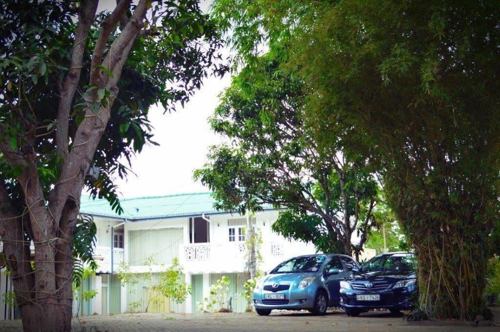 Hotel Empryean Katunayaka Exterior foto